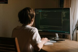 Ultimate Guide to Start Learning to Code: Your Comprehensive Path to Becoming a Programmer